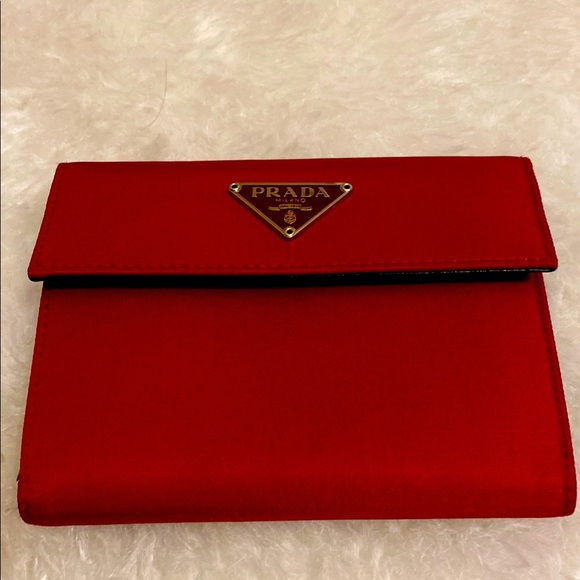 Prada Nylon Red wallet -no call outs - Picture 1 of 6